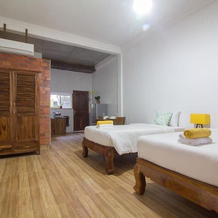 Angkor Dino Home Siem Reap Exterior photo
