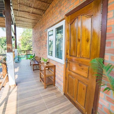 Angkor Dino Home Siem Reap Exterior photo