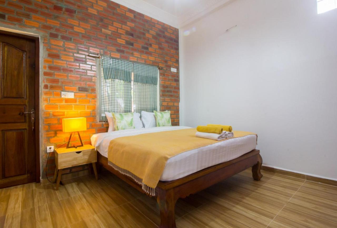 Angkor Dino Home Siem Reap Exterior photo