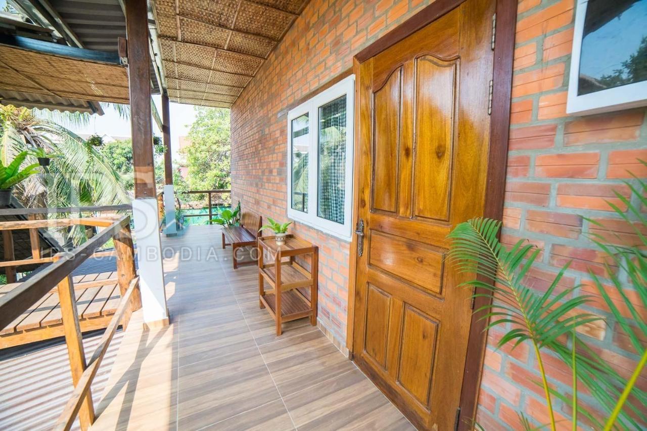 Angkor Dino Home Siem Reap Exterior photo